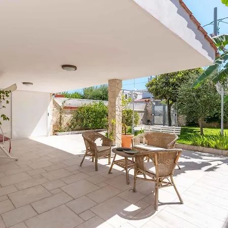 Armida Villa *